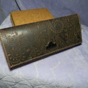 NEW AMERICAN BISON TOOLED GENUINE LEATHER  BROWN WALLET WOMENS🆕🏃🏻💨🚚